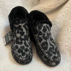 NWT-Women’s Hey Dude Denny Boot